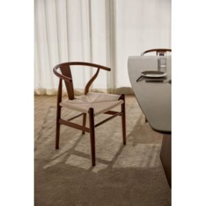 Chaise de salle à manger en bois d&rsquo;orme Uish Edition · La chaise Wishbone de Carl Hansen & Son : 4 dupes dès 85 €