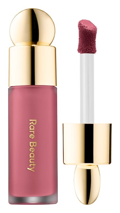 RARE BEAUTY Blush liquide · Believe